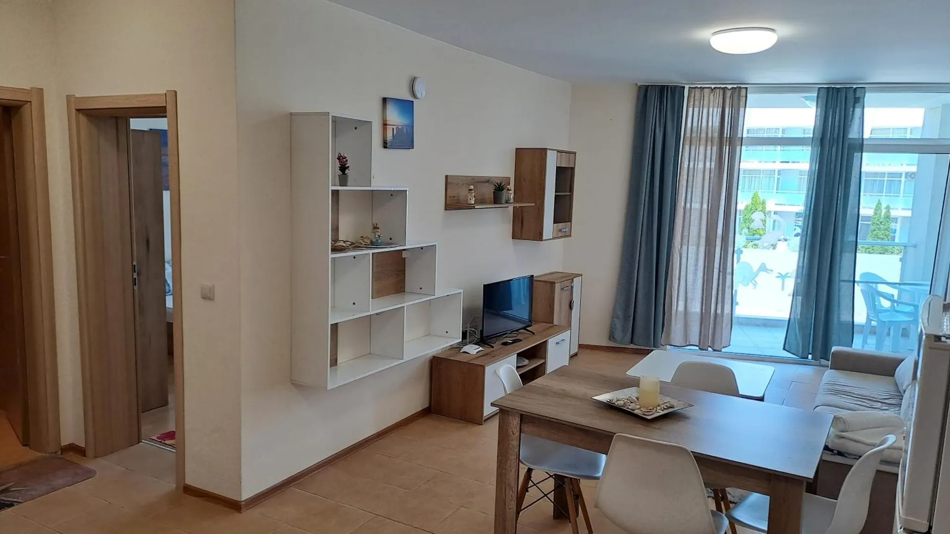 Apartments In Black Sea Star Complex Sozopol