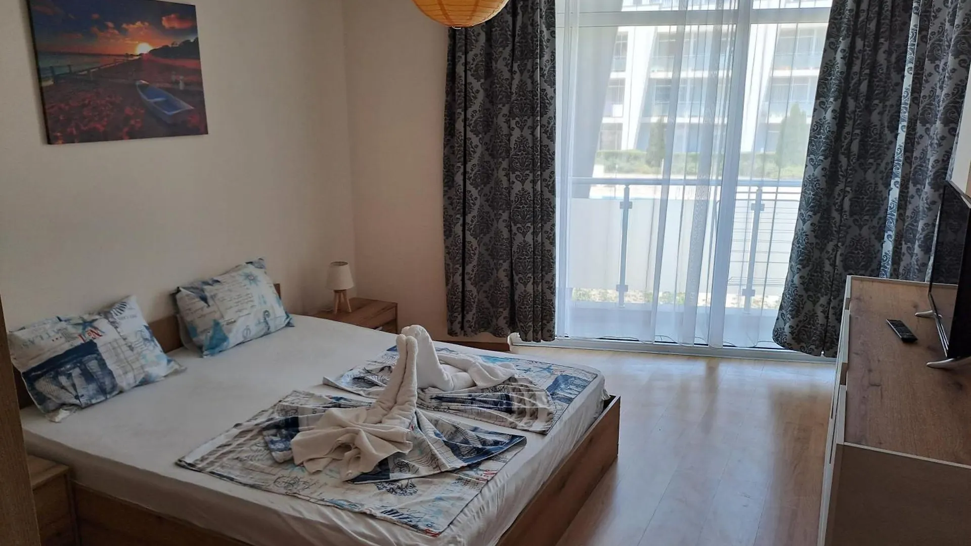Apartments In Black Sea Star Complex Sozopol