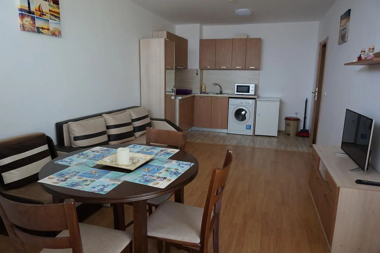 Apartments In Black Sea Star Complex Sozopol