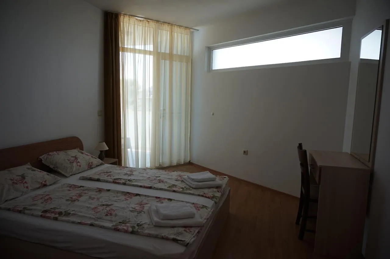 Apartments In Black Sea Star Complex Sozopol 0*,