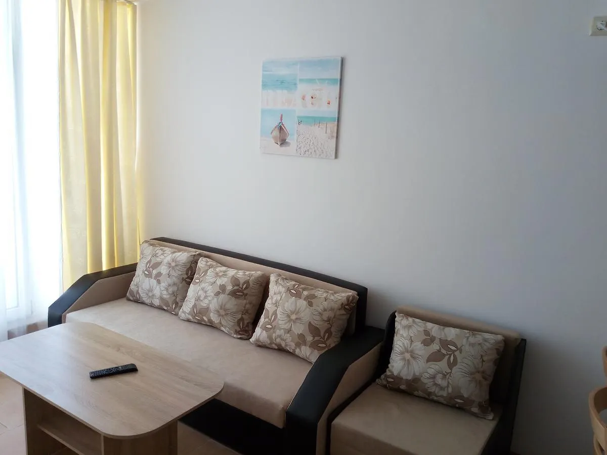 Apartments In Black Sea Star Complex Sozopol