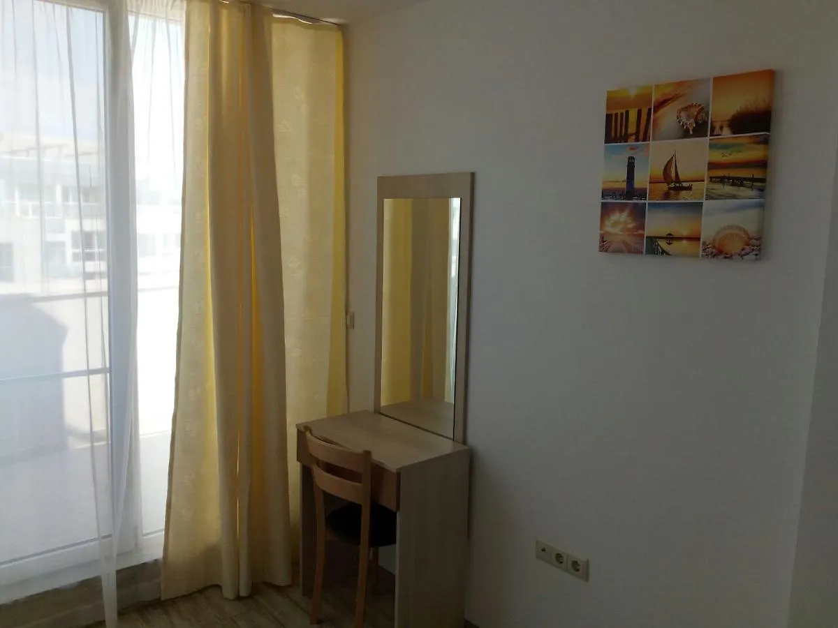 Apartments In Black Sea Star Complex Sozopol 0*,