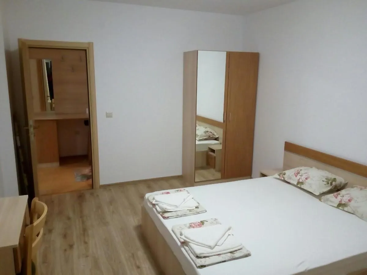 Apartments In Black Sea Star Complex Sozopol