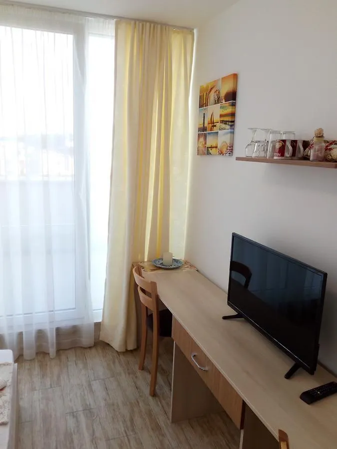 Apartments In Black Sea Star Complex Sozopol