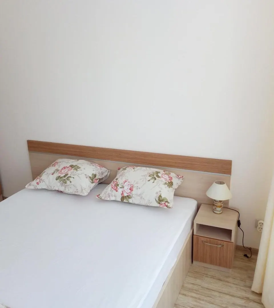Apartments In Black Sea Star Complex Sozopol
